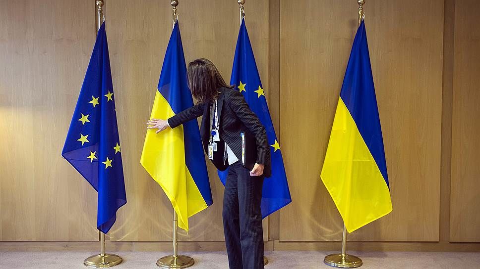 Preşedintele Consiliului European Donald Tusk şi-a exprimat la rândul său speranţa ca acest proces să poată fi finalizat în 2016.