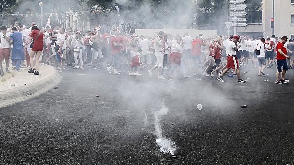 Полиция применила водомет и слезоточивый газ.