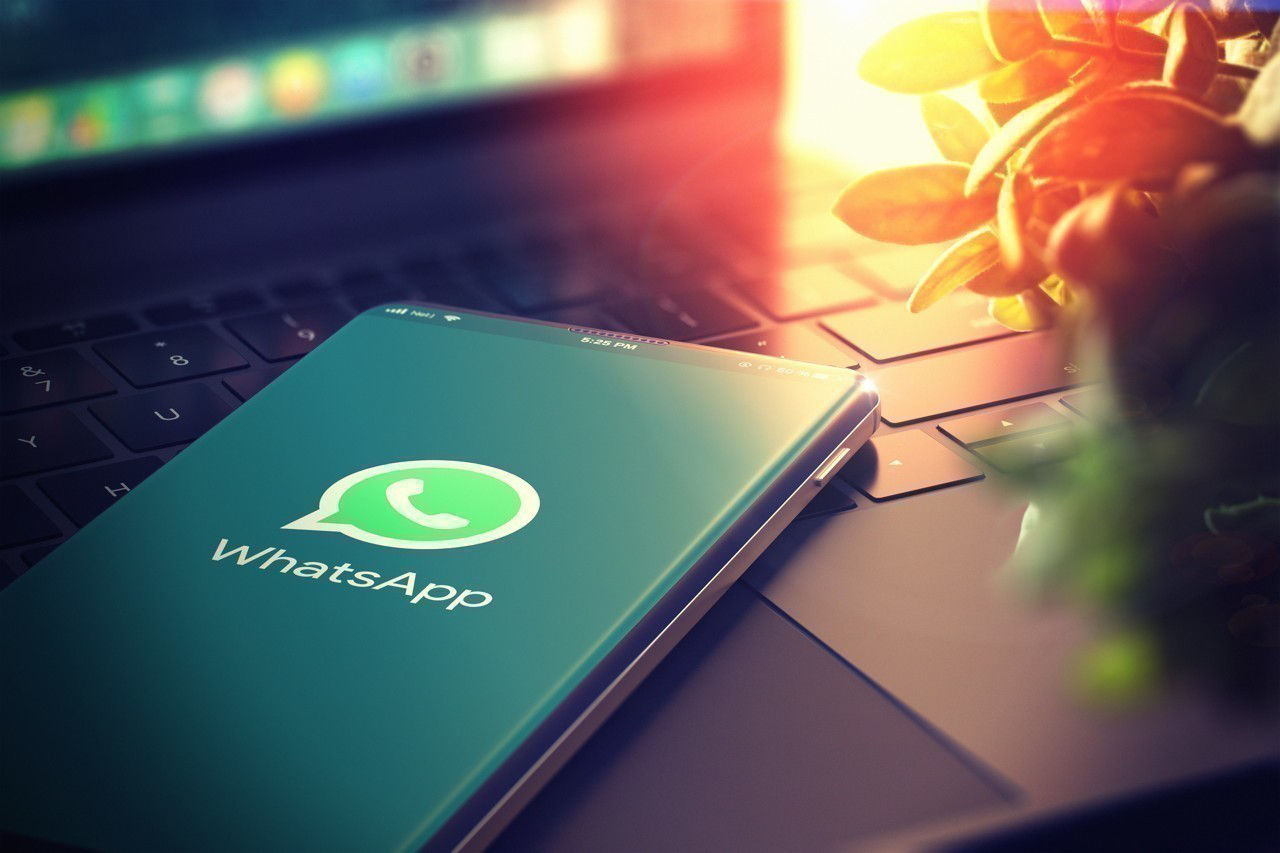 Функция «картинка в картинке» станет доступна в WhatsApp на iOS в начале 2023 года.