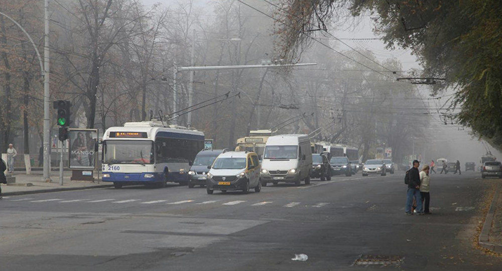 În prima jumătate a zilei luni se va semnala ceaţă cu vizibilitatea 200 metri şi mai puţin.