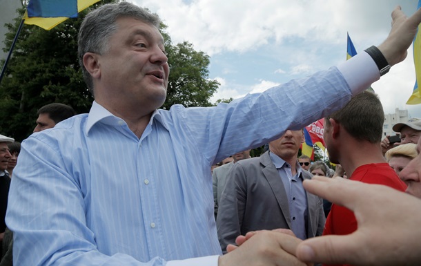 Новоиспеченный глава государства на Майдан не пожаловал. Фото: AP