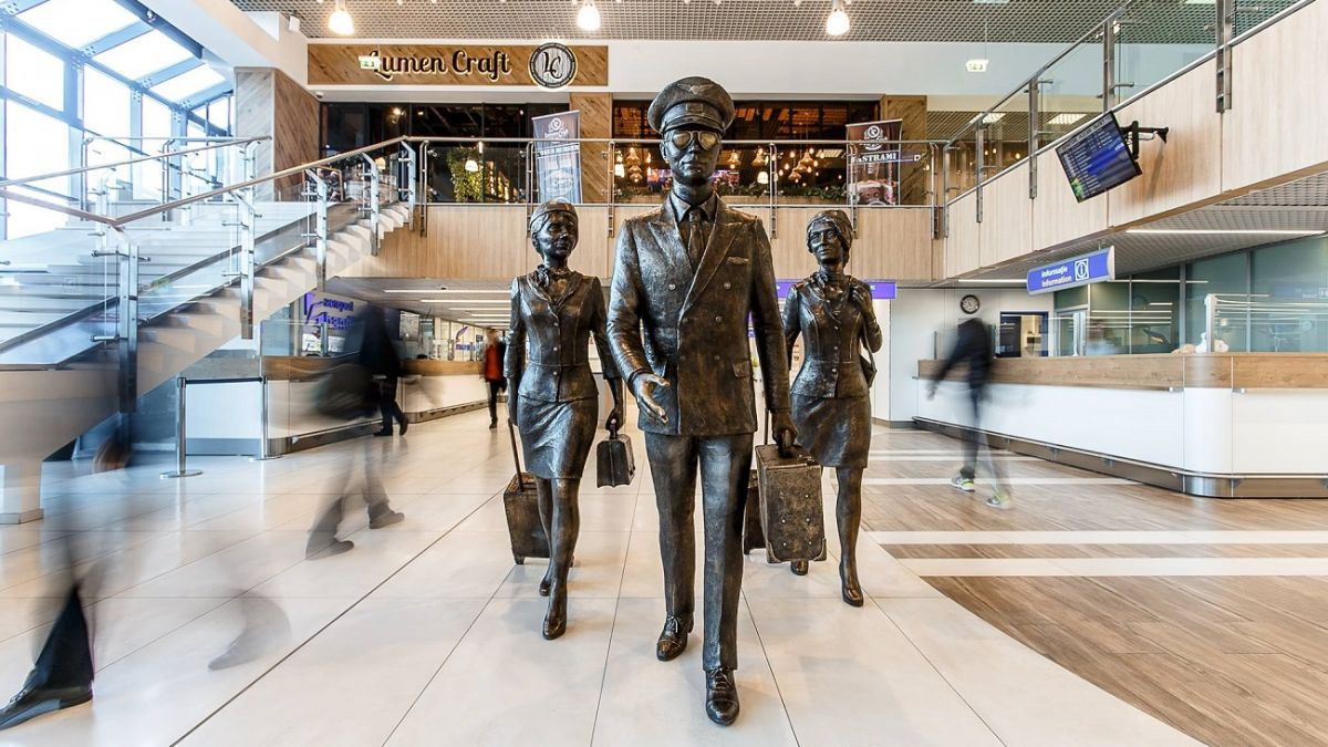 Aeroportul Chișinău scoate la licitație spații pentru schimb valutar.