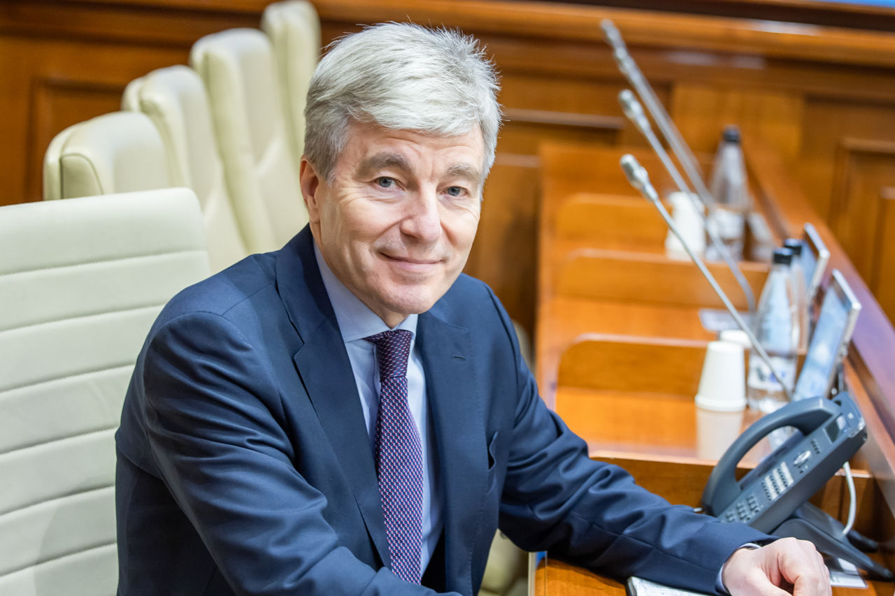 Евгений Карпов назначен директором административного совета НАРЭ.