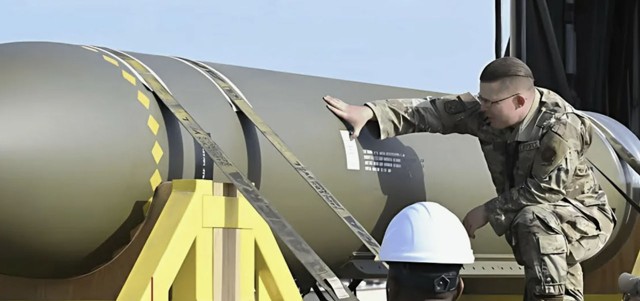SUA dezvoltă o nouă armă nucleară pentru distrugerea buncărelor.