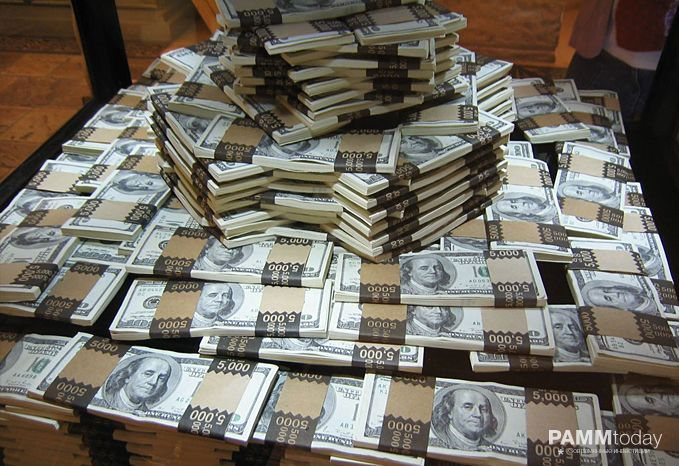Из-за избытка валюты в августе НБМ купил $6 млн.