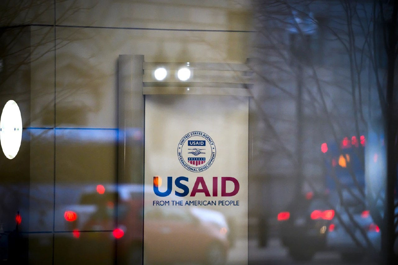 Суд обязал администрацию Трампа оплатить счета иностранных подрядчиков USAID.