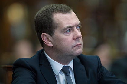 Дмитрий Медведев заявил, что Украина должна платить по долгам, как государственным, так и коммерческим, в том числе, банковским.