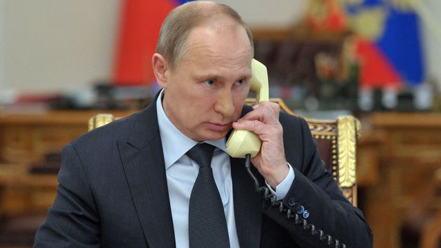 Президент США Барак Обама позвонил российскому лидеру Владимиру Путину.