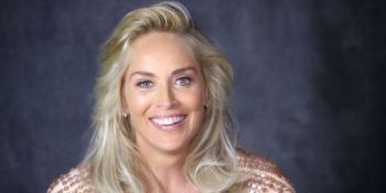 Sharon Stone a împlinit în urmă cu câteva luni frumoasa vârstă de 59 de ani.