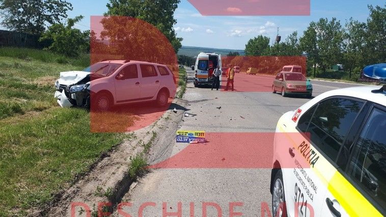 ДТП в Кишиневе: в больницу доставили женщину и ребенка.
