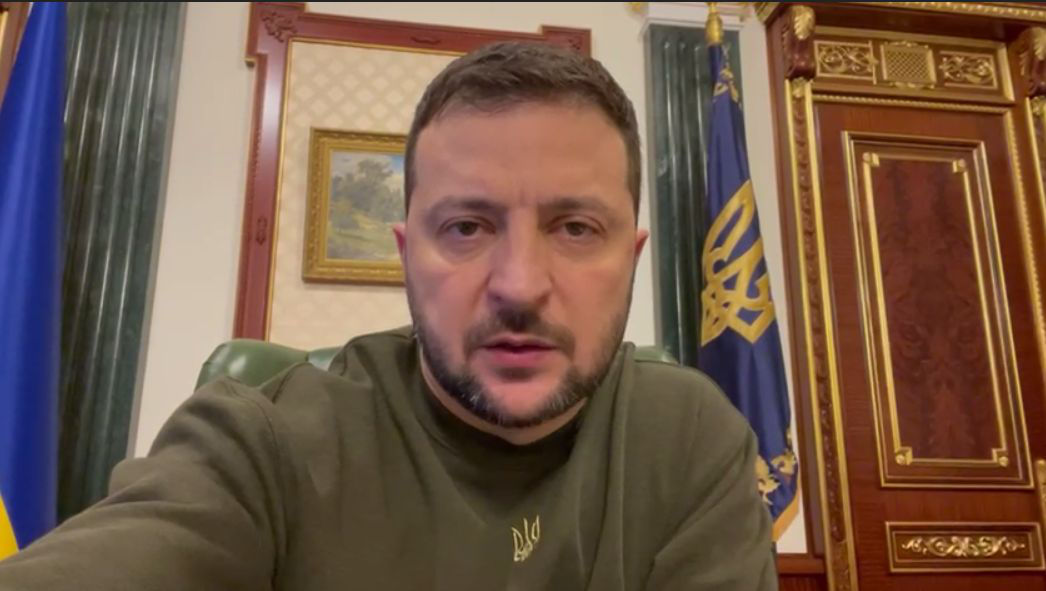Зеленский: ПВО сбила все дроны, которыми РФ атаковала Киев и область.
