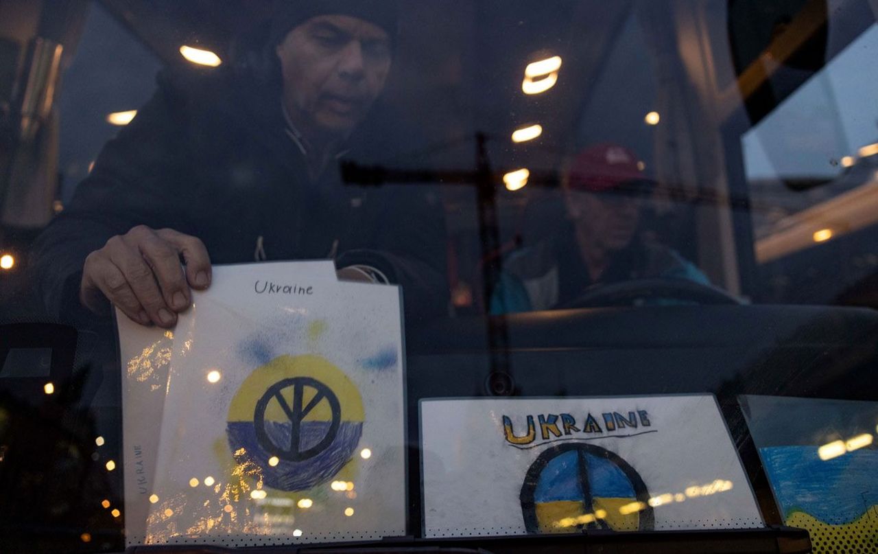 Греция заберет часть украинцев-беженцев из Польши.