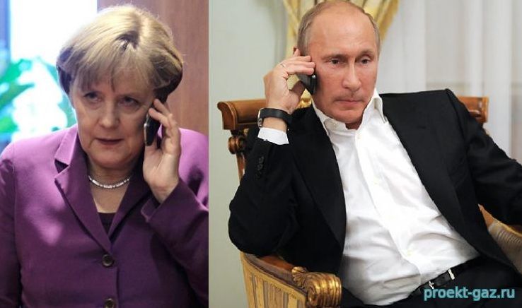 Angela Merkel foloseşte un BlackBerry cu un cip de criptare suplimentar.