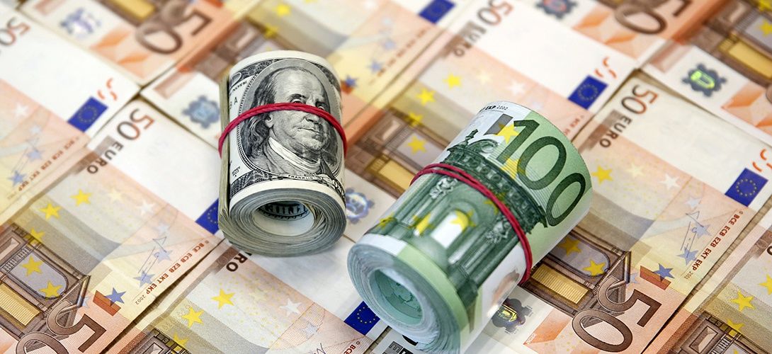 Евро уступил 18 банов и торгуется по 22 лея 30 банов.