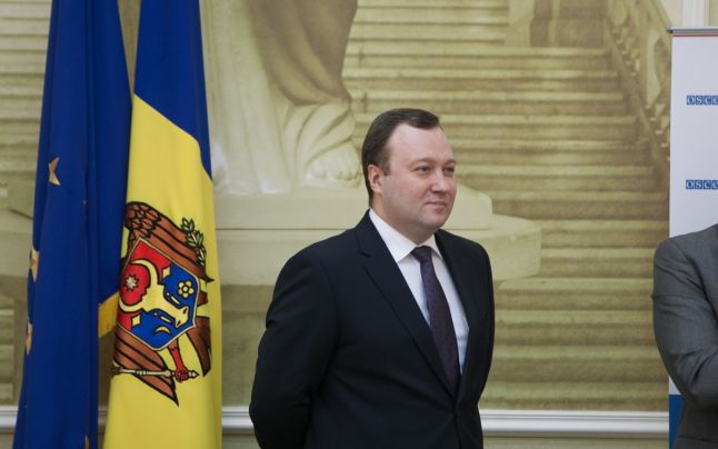 Генерального прокурора Корнелиу Гурина отправят в отставку.