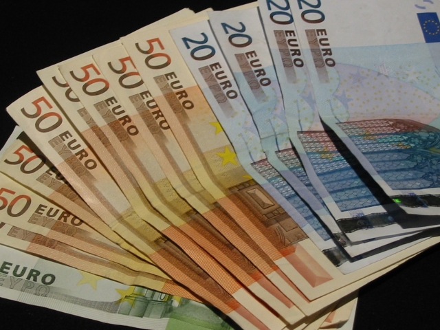 Noua moneda a statului Kosovo s-ar putea numi “dardan”, dar nu exista inca informatii certe in acest sens.