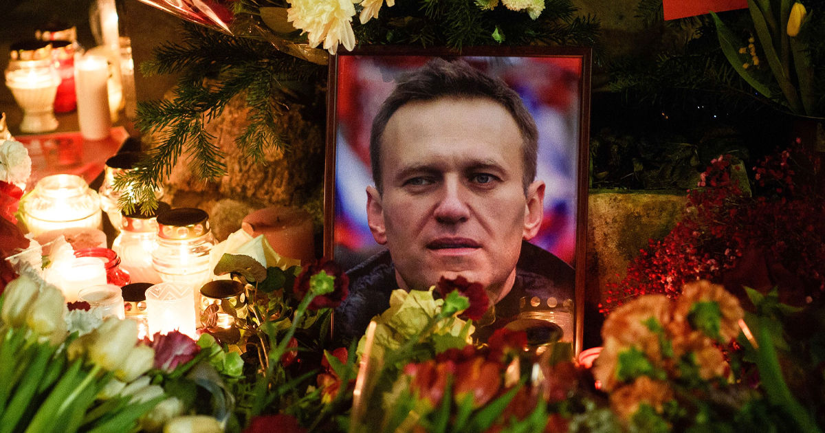 Алексея Навального похоронили на Борисовском кладбище в Москве.