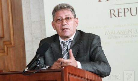 Ghimpu ar putea rămâne fără încă trei deputați. Cine sunt aceștia. Foto: jurnal.md