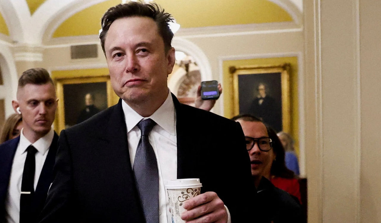 SUA vor evalua contractele guvernamentale existente cu Musk.