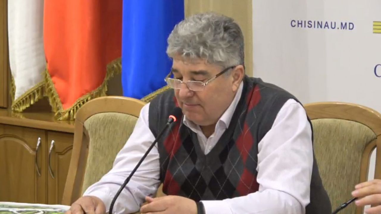 Directorul Parcului Dendrariu, Ion Uzun, a prezentat astăzi un plan de renovare a parcului.