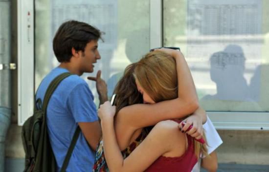 Rata de promovare a examenului de BAC a atins cifra de 64,48%. Foto: antena3.ro