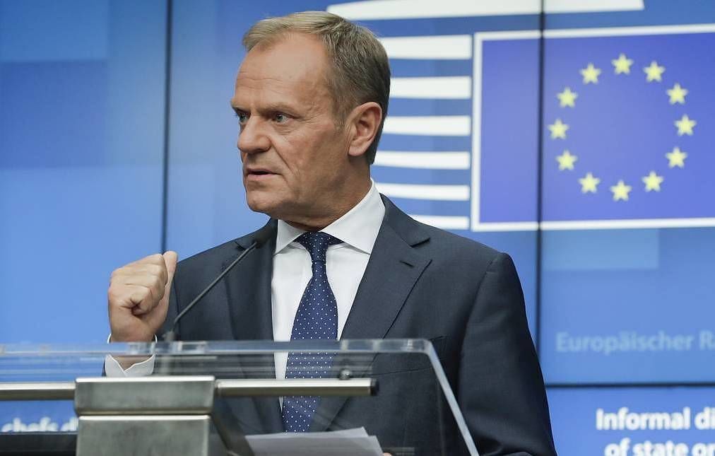 Туск заявил, что рекомендует лидерам стран ЕС согласиться на отсрочку Brexit.