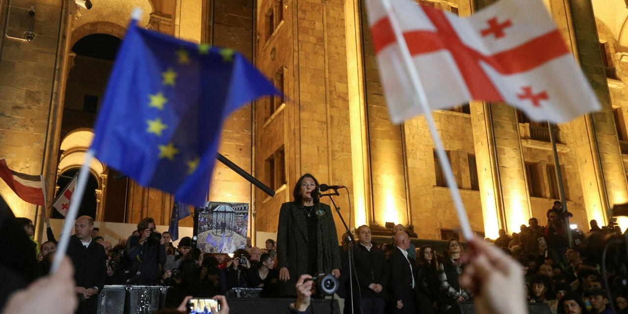 Parlamentele din diferite țări europene cer o anchetă internațională privind alegerile din Georgia.