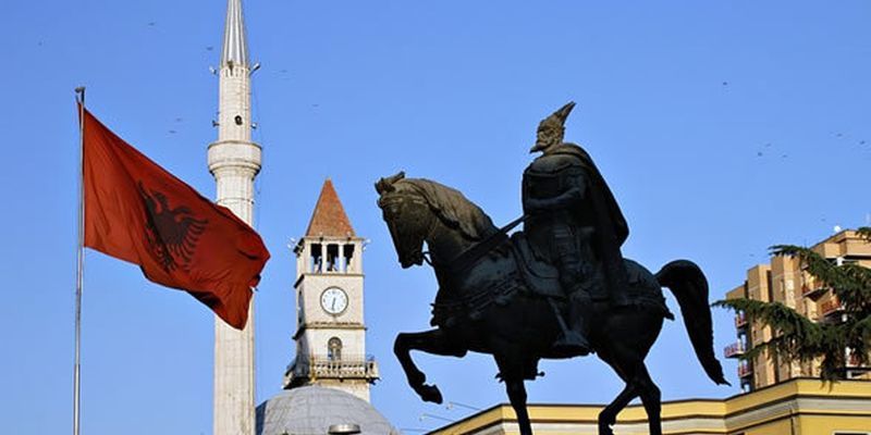  В Албании не смогли избрать нового президента из-за отсутствия кандидатов.