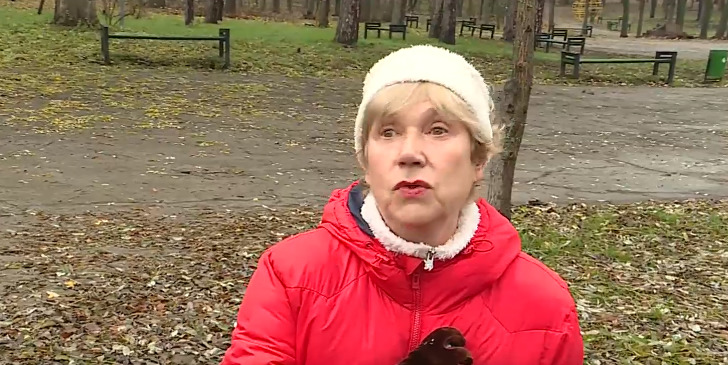 Люди в столице гуляют в парках без масок: "Запреты лишены смысла"