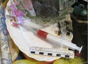 Три человека во Флорештах отравились неизвестным наркотиком.