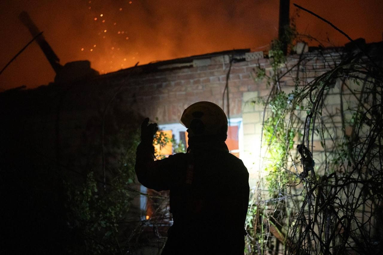 Rusia a atacat Kievul și regiunea cu rachete și drone: Un copil a murit,
