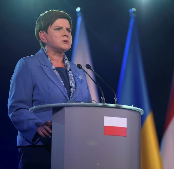 Beata Szydlo şi-a depus demisia din funcţia de prim-ministru al Poloniei.