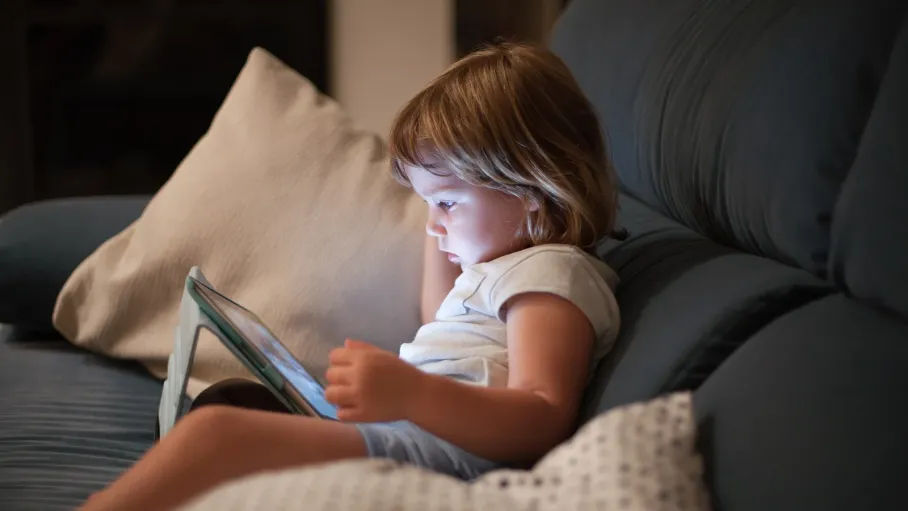 Studiu: Tabletele fac copiii mai agresivi.