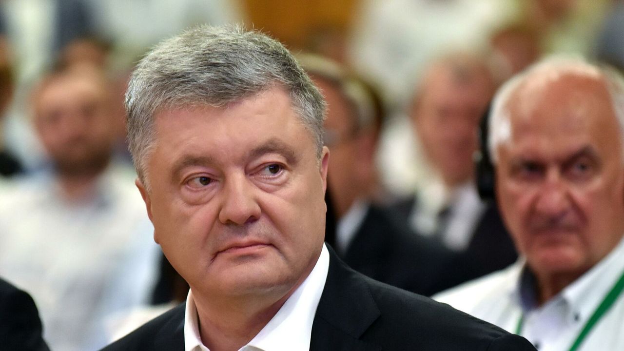 Жена сообщила об ухудшении состояния заболевшего COVID-19 Порошенко. Фото: ria.ru.