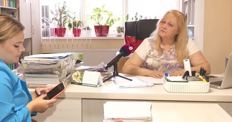 Директор частного медцентра жалуется, что врачи уже месяц работают без зарплаты.