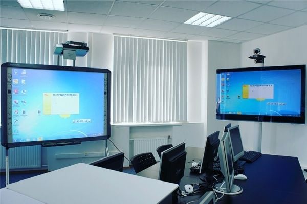 Компьютеры будут приобретены для 24 школ автономии, которым необходимо обновить компьютерный парк.