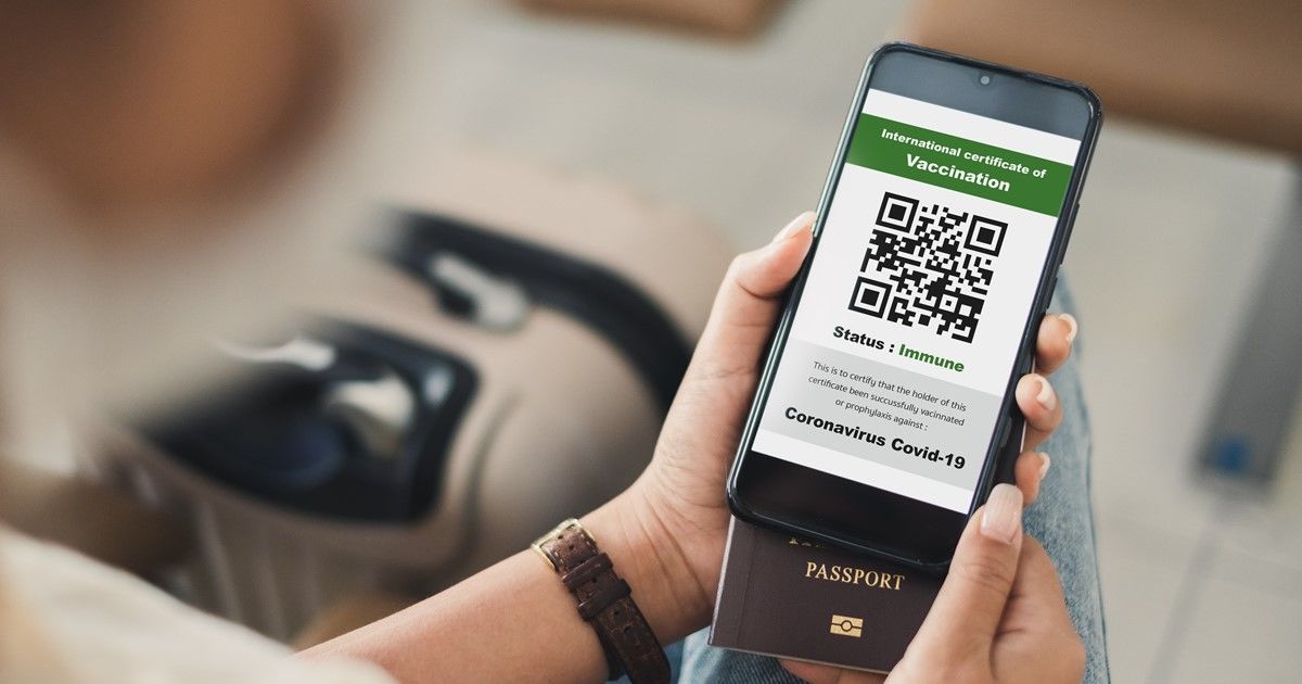В ЕС сокращают до 9 месяцев действительность green pass без "бустера".