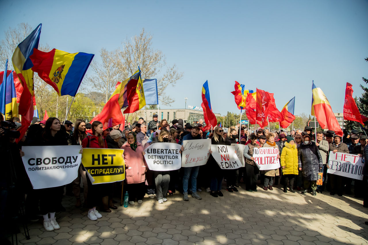 В Кагуле депутаты ПСРМ требуют освободить председателя района.
