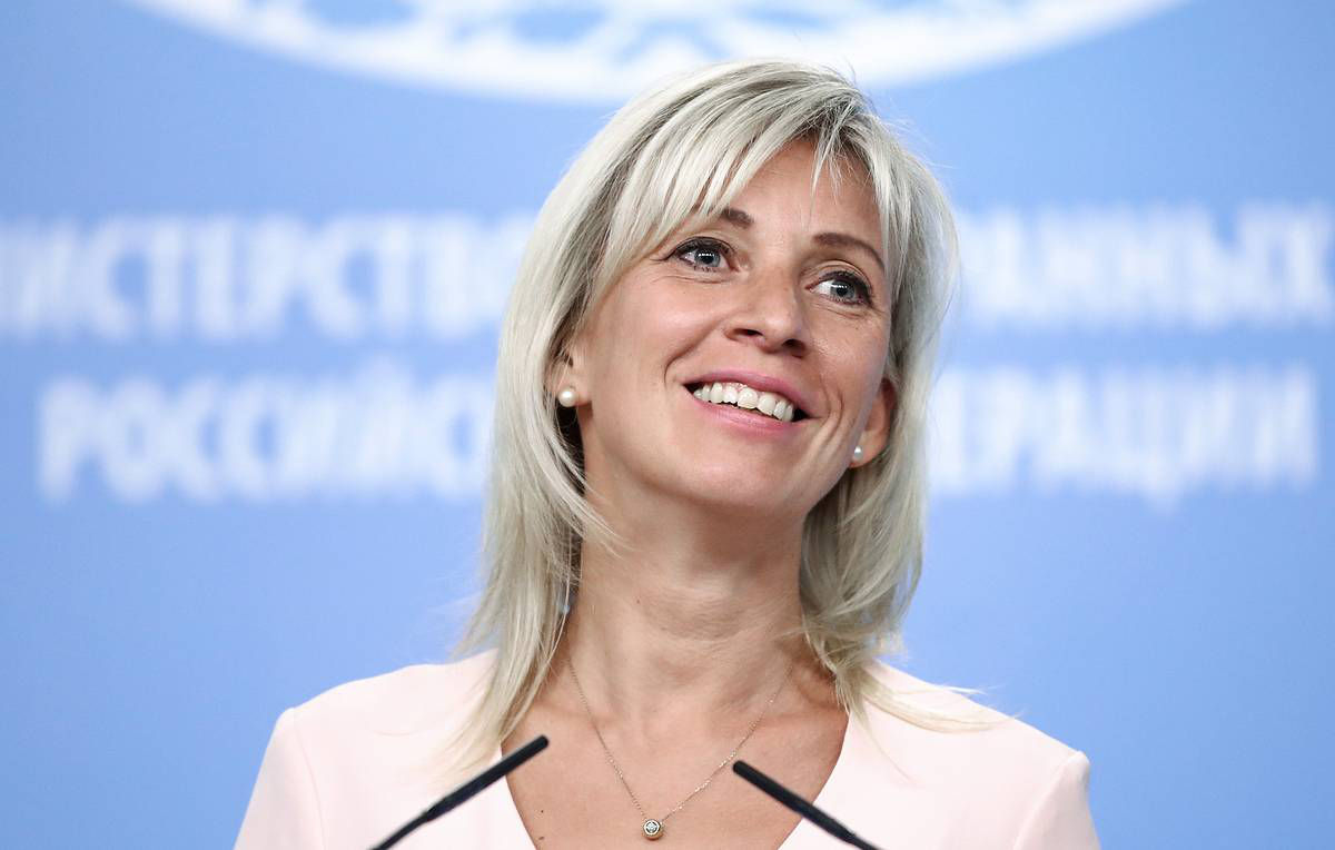 Захарова высмеяла решение Финляндии построить забор на границе с Россией.