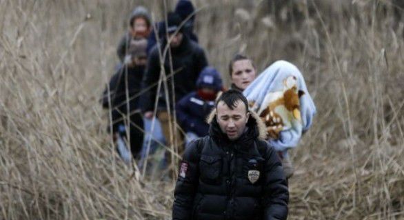 Preluarea refugiaţilor de către Suedia nu se face fără anumite greutăţi, iar găsirea slujbelor pentru cei nou-veniţi este una dintre acestea.