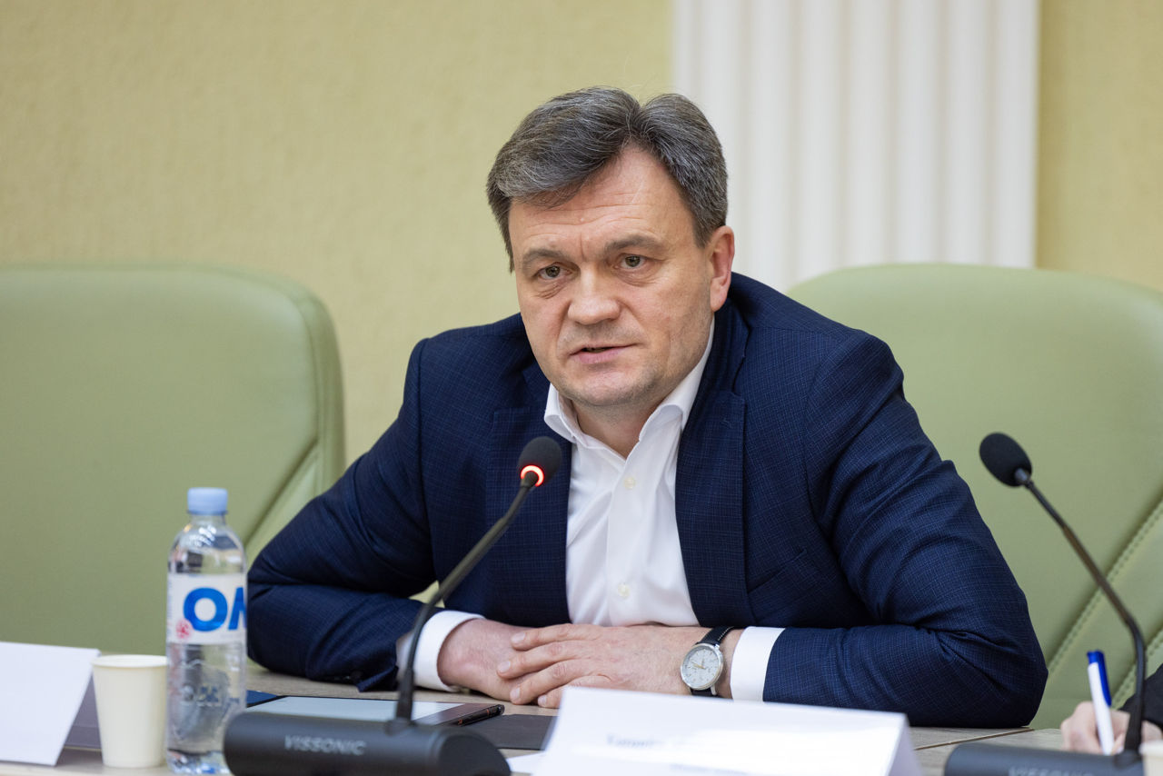 Recean a îndemnat întreprinderile să analizeze posibilitatea de a muta anumite activități pe timp de noapte.