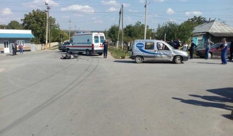 Accident la Briceni: Un adolescent, în stare gravă la spital