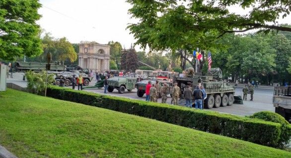 Tehnica militară se va afla în centru capitalei doar astăzi.