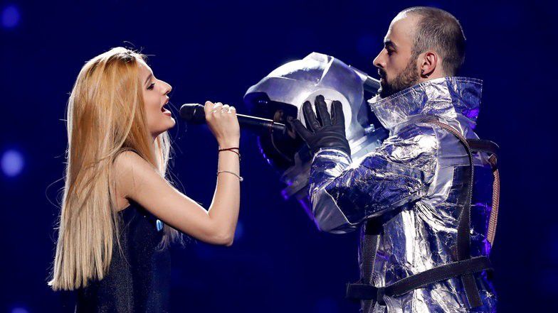 Lidia Isac a vândut casca de astronaut de la Eurovision pentru o sumă de 540 de dolari. Foto: eurovision.de