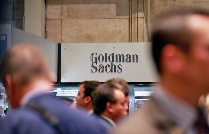 По мнению представителя Goldman, сейчас есть два "стресса" для нефтяного рынка.