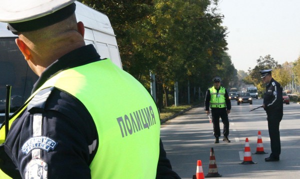 Трагедия произошла после столкновения микроавтобуса с легковым автомобилем с молдавскими номерами.   Фото: portalsm.ro