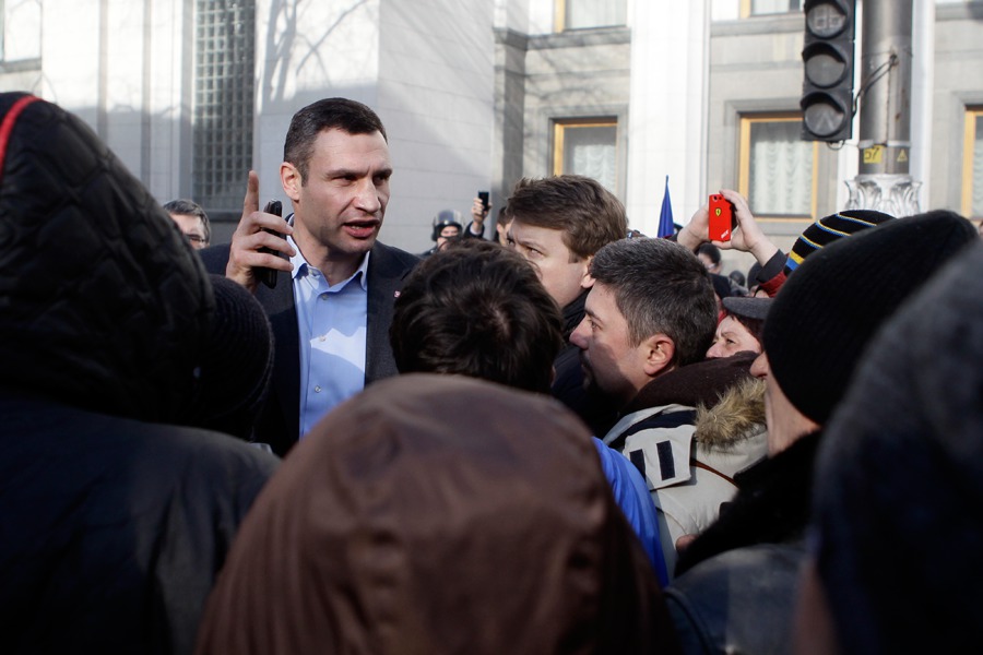 Кличко: "Ради спасения человеческих жизней я бы пожал руку даже черту".