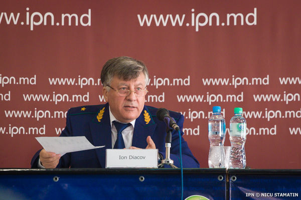 Дьяков: Судьи, нарушившие закон, нужно отстранить от должности.