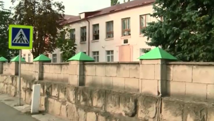 В этом году из 73 бывших воспитанников детдомов и центров размещения, лишь 16 нашли работу.