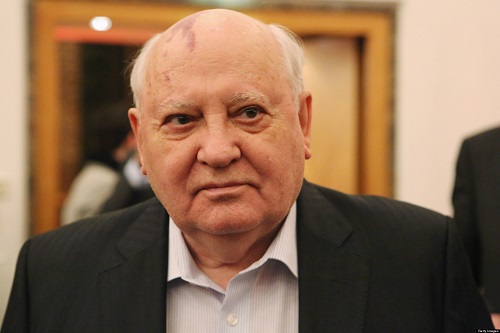 Экс-президент СССР заявил, что людям надо идти навстречу после референдума.